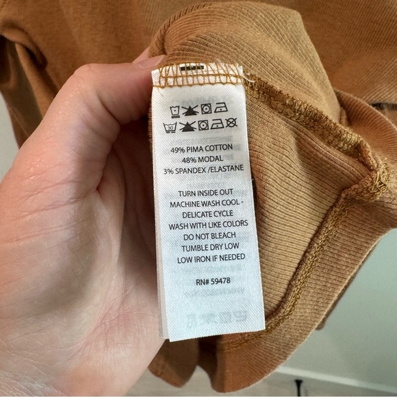 Joie Ribbed Knit Stretch Pima Cotton Turtleneck Tan Small - Picture 3 of 4
